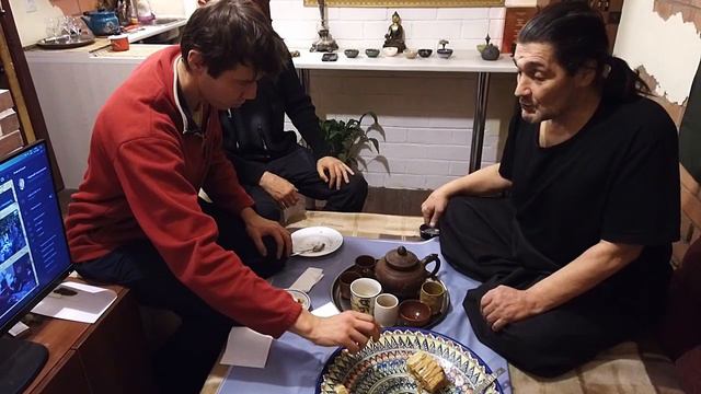 Как двухметровый не может полметрового победить. смотреть онлайн