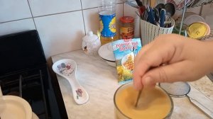 Стираю пуховую косынку.