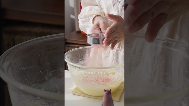 『草莓芝士蛋糕』| "Strawberry Cheesecake" смотреть онлайн