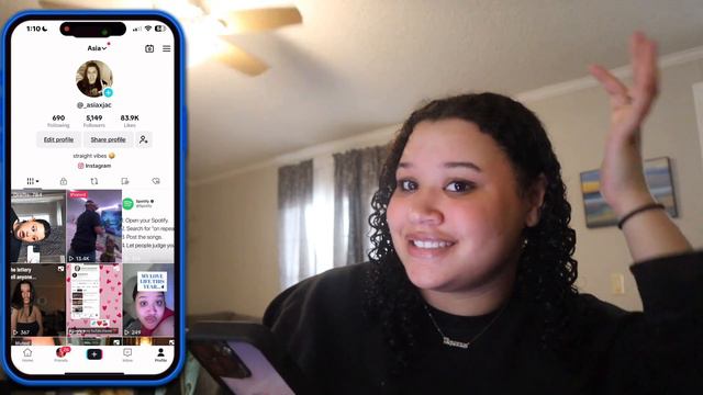 Whats On My IPhone 14 Pro Max смотреть онлайн