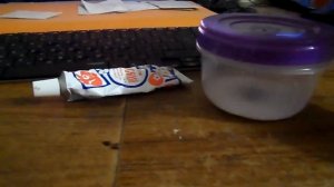 Варианты применения очищенного керосина, это растворитель масел