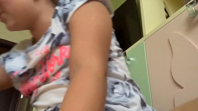 Решили подарить подарок заранее смотреть онлайн