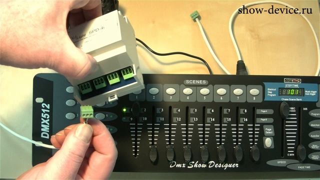 DMX сплиттер на DIN рейку 4 канала VJLight SPD-4i DMX splitter 4 channel  on DIN lath.