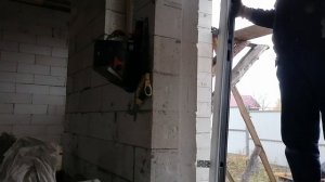 Установка входной двери. Нестандартная установка входной двери.