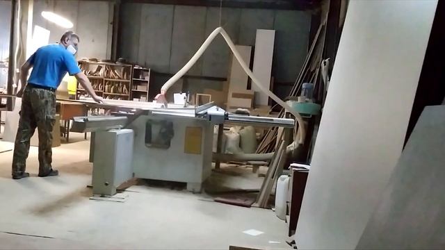 Как делают мебель? Часть 1-я. Раскрой и кромление.
