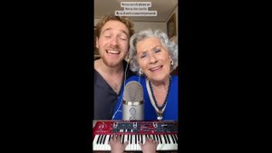 "E penso a te" de Lucio Battisti por Nathan Trent y su abuela. Agregado de piano por Josue Gauna.