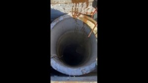 Чиска и установка осинового доного фильтра в колодец отплывуна