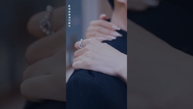 【MULTI SUB】女人爲了和渣男丈夫離婚，竟然把心機女接回家照顧，還假裝被她欺負，不料這一幕被女人同父異母的霸總哥哥發現，男人直接暴怒，原來男人一直愛著妹妹 #女頻 #虐戀 #霸道總裁 #灰姑娘