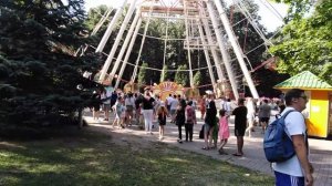Колесо обозрения "МИНСК" в Центральном детском парке им. Горького. Аттракционы.