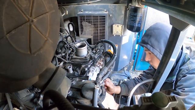 Дизельный компрессор Airman PDS175. Установка ТНВД.