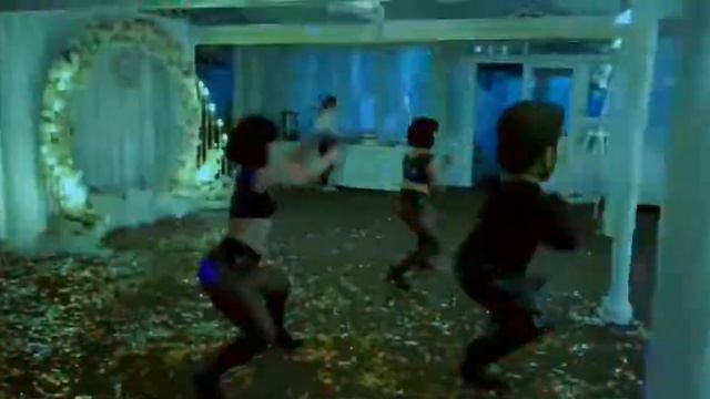 Она решила сдаться смотреть онлайн