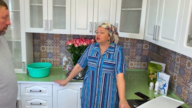 МУЖ РУГАЕТ МЕНЯ ЗА НОВУЮ КУХНЮ И ХОЧЕТ ЕЁ СНЯТЬ НЕМЕДЛЕННО. НАВОРОТИЛА ДЕЛ... смотреть онлайн