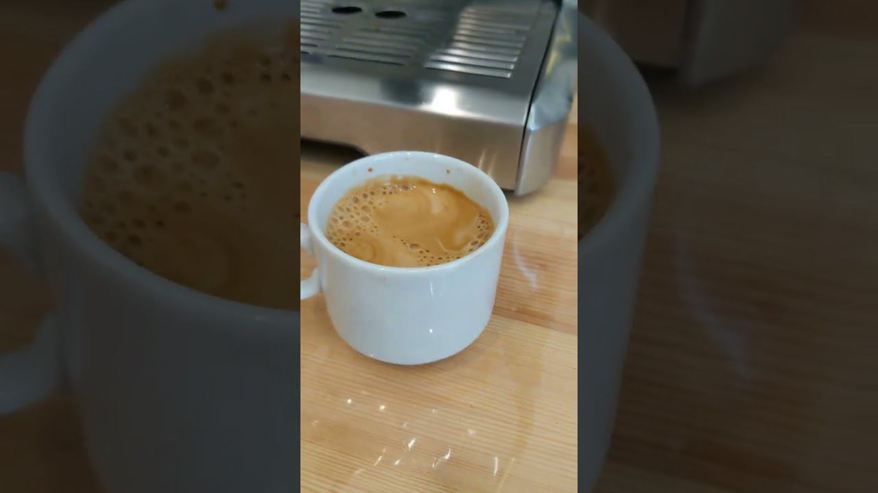 BORK CM EMN 9922 BK (BORK C800) рожковая кофеварка, демонстрация работы смотреть онлайн