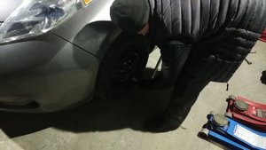 Ремонт датчика давления TPMS Nissan Leaf замена вентиля. Привязка датчиков с помощью LeafSpy Pr