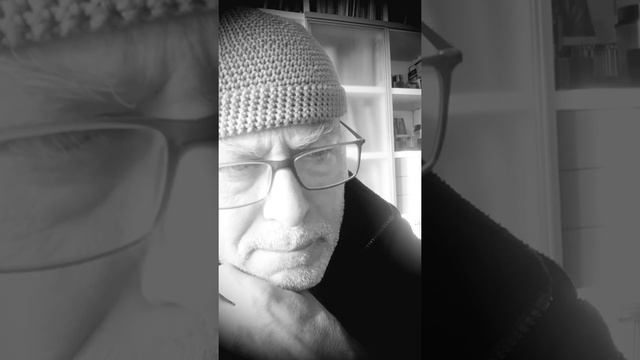 FUMMO FELICI passato remoto - Testo e voce di sergio e Basta!