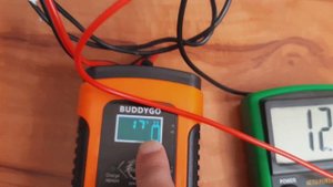 Автоматическое зарядное устройство с али экспресс с функцией восстановления аккумулятора.