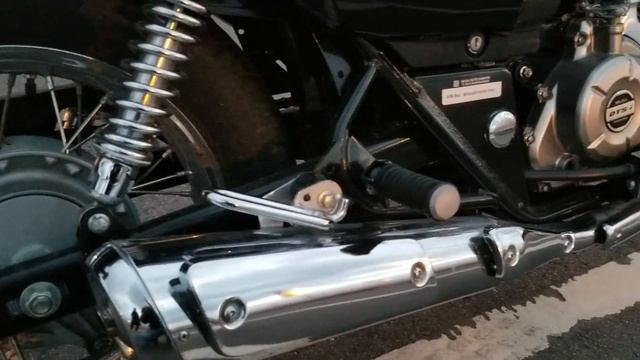 Bajaj Avenger 220 Cruise смотреть онлайн