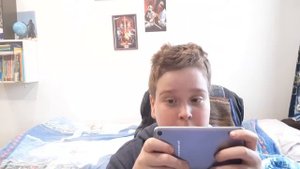 Разбил телефон снова:(