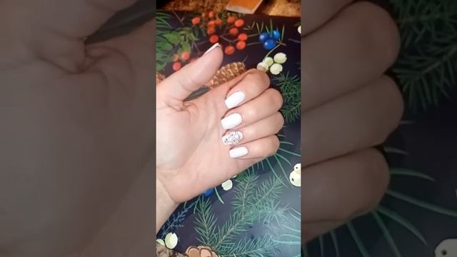 Маникюр. Ногти с стразами. Красивый дизайн смотреть онлайн