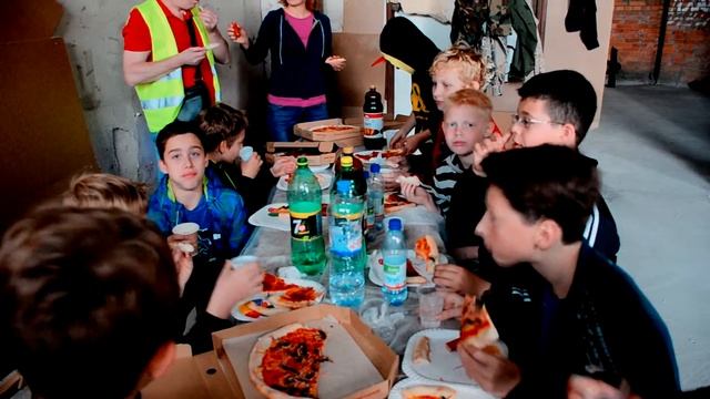 Видео отзыв о прошедшем детском Дне Рождения в Лазертаг клубе "Real Game" смотреть онлайн