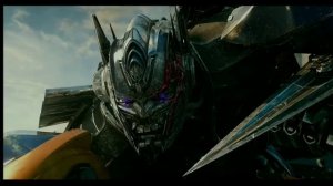 Настоящий голос Бамблби ?. Трансформеры 5 : Последний рыцарь