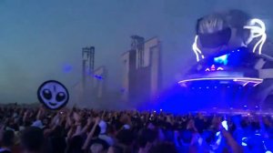 Skrillex финал выступления на Alfa Future People