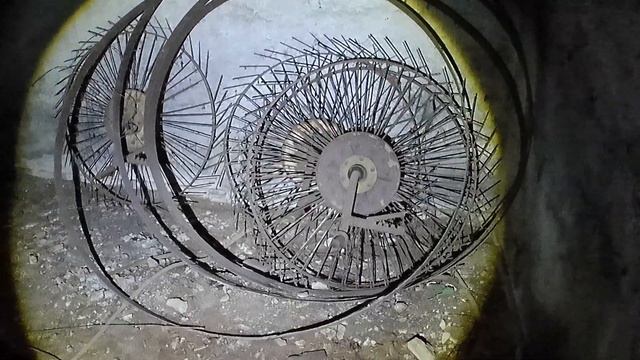 IL RESPIRO AFFANNOSO DELLA CASA DI CARTA смотреть онлайн