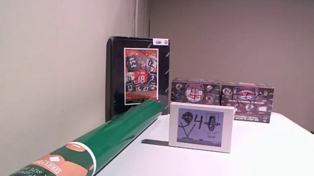 Break# 543 Bat, 544 Jersey, 545 Basketball, 546 Puck, 547 Mini Helmet, 548 Jersey, 549 Bat, 550 Min смотреть онлайн