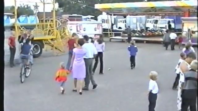 Аттракционы ВЫХОДНОГО ДНЯ!!! "ЛУНА-ПАРК" в гости из Чехии!! смотреть онлайн