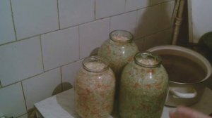 39. Капуста квашеная в банках.