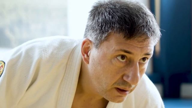 Как живет   ИСЛАМ МАХАЧЕВ  и сколько зарабатывает ДАГЕСТАНСКИЙ ХАЛК?