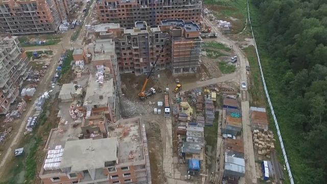 Съемка с квадрокоптера ЖК "Императорские Мытищи" (июль 2016) смотреть онлайн