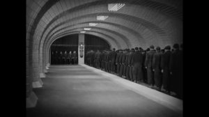 Fritz Lang's Metropolis - 1 - Intro-Schicht-Die Stadt der Arbeiter (soundtrack by Peter V)