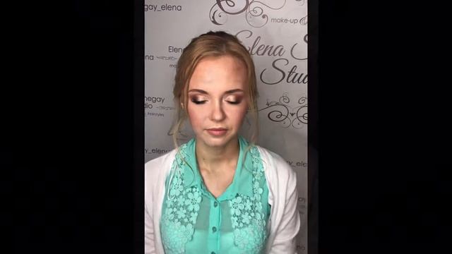 Средний пучок и классический свадебный макияж. Muah Елена Шегай. Украшения Шаметкина Татьяна смотреть онлайн