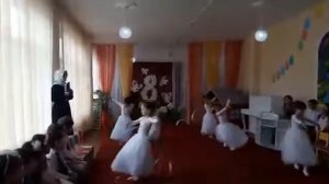Детский сад №41 "Кристаллик" г.Грозный - Танец с лентами - Старшая группа