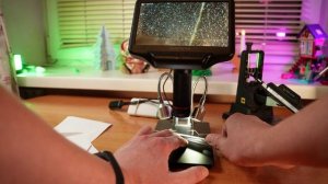 Тест заточки ножа на листе бумаги без рук. Кромка под микроскопом. Unfixed paper cutting. Microscop