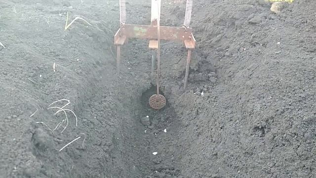 Как поймать крота с помощью самострела,результат 100% ,съемка срабатывания ловушки смотреть онлайн