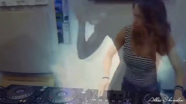 Опа гангнам стайл remix & Букет из белых роз Танцуют все! Красивые девушки здорово танцуют ! смотреть онлайн