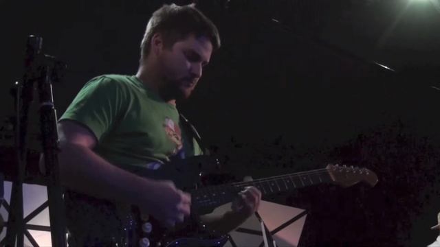 Sony HXR-MC2000 смотреть онлайн