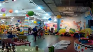 Дети танцуют ламбаду children dancing the lambada