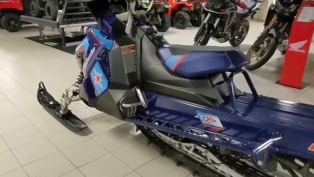 2020 Polaris RMK PRO 800 Anniversary Edition 174" Walk Around смотреть онлайн