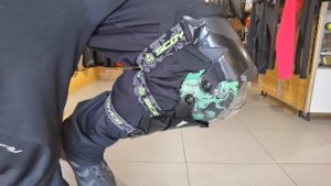 ОБЗОР РОЯЛ-АВТО: Наколенники SCOYCO K12