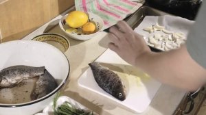 Как запечь рыбу в духовке.