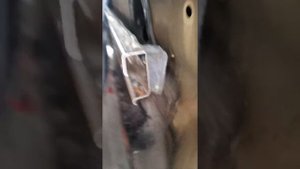 VW T5 Multivan как снять левую сдвижную дверь.