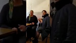 Муслимат Абакарова и её подруга - песня на аварском языке.