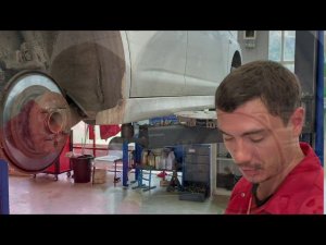 Замена задних тормозных колодок и пыльника Nissan Tiida