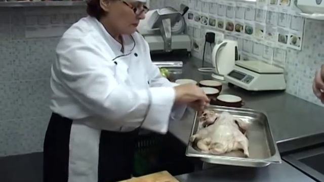 утка с яблоками смотреть онлайн