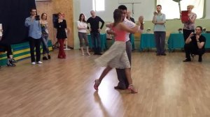 Sebastián Achaval and Roxana Suarez - Enrosques, argentine tango lesson (2014 Riga Tango Fiesta, LV