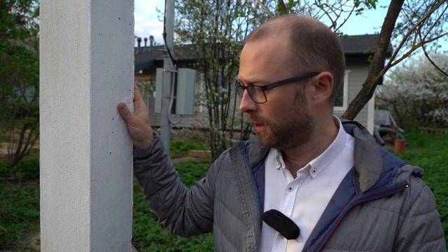 СИП дом с нуля. Надежный забор на бетонных сваях для одноэтажного СИП дома. Дренаж и наружные сети