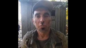 Русские бойцы взяли в плен Гитлера.